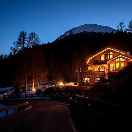 Chesarina Chalet * La Punt-Chamues-ch